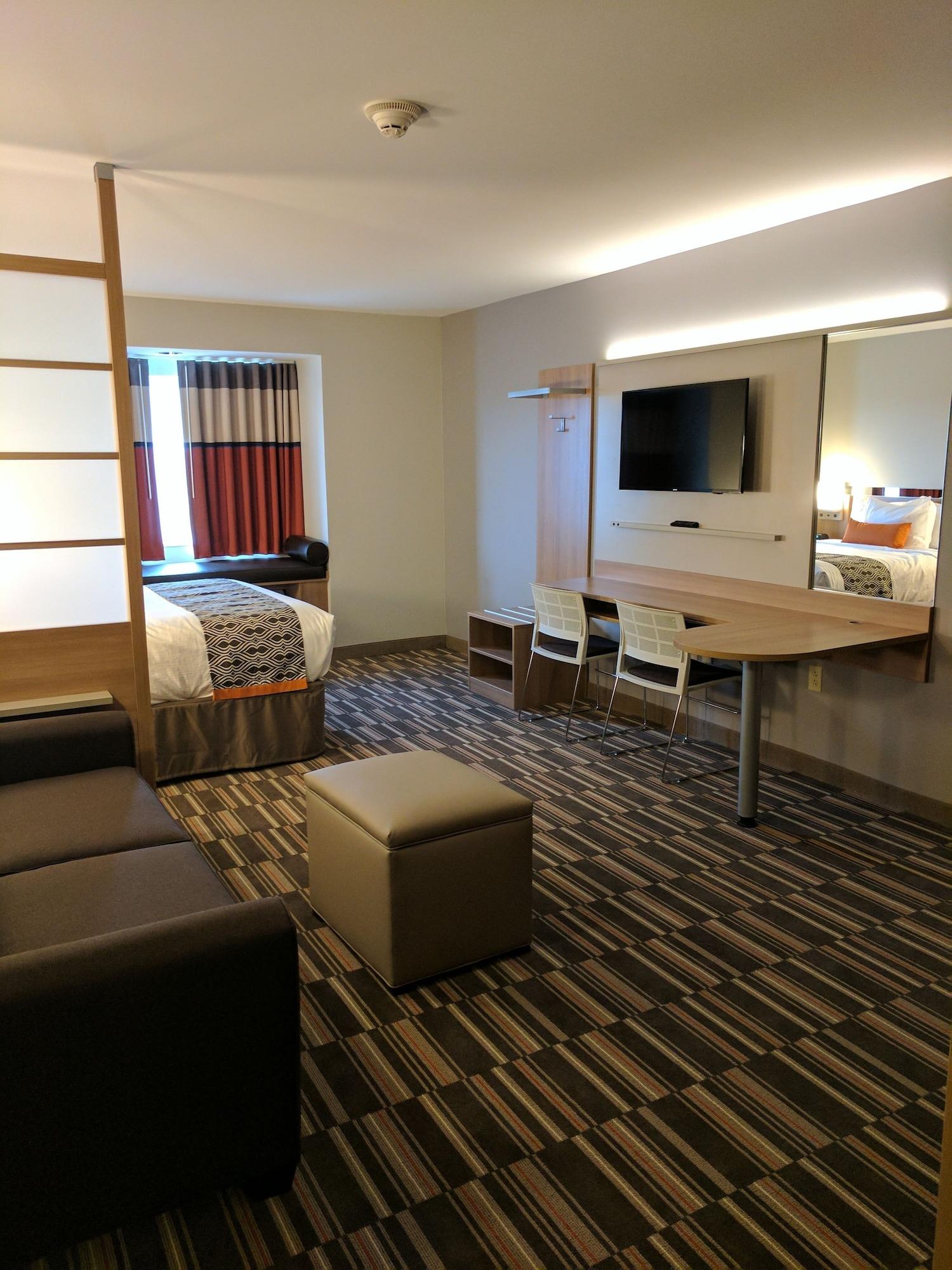 Microtel Inn & Suites By Wyndham Clarion Exteriör bild