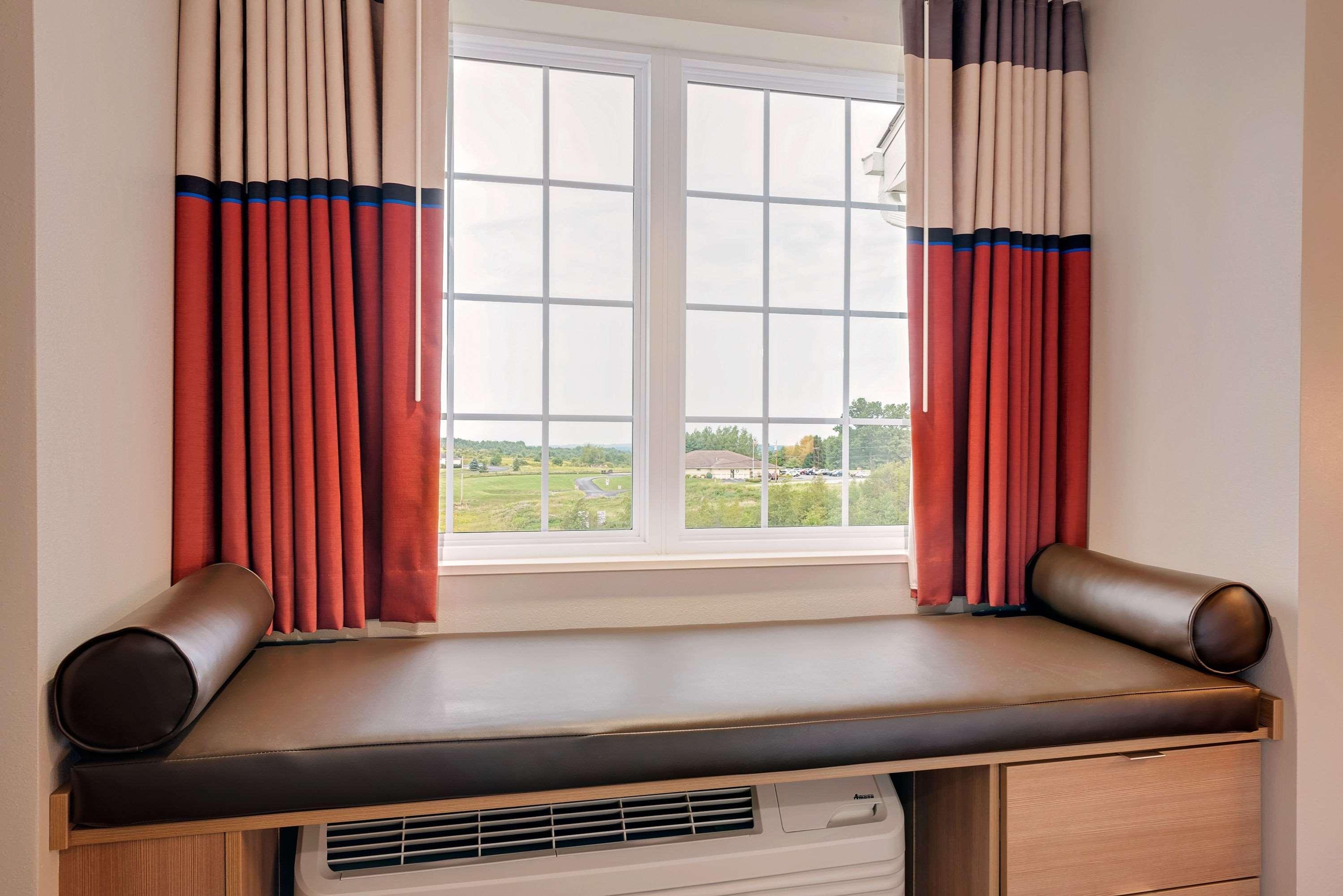 Microtel Inn & Suites By Wyndham Clarion Exteriör bild