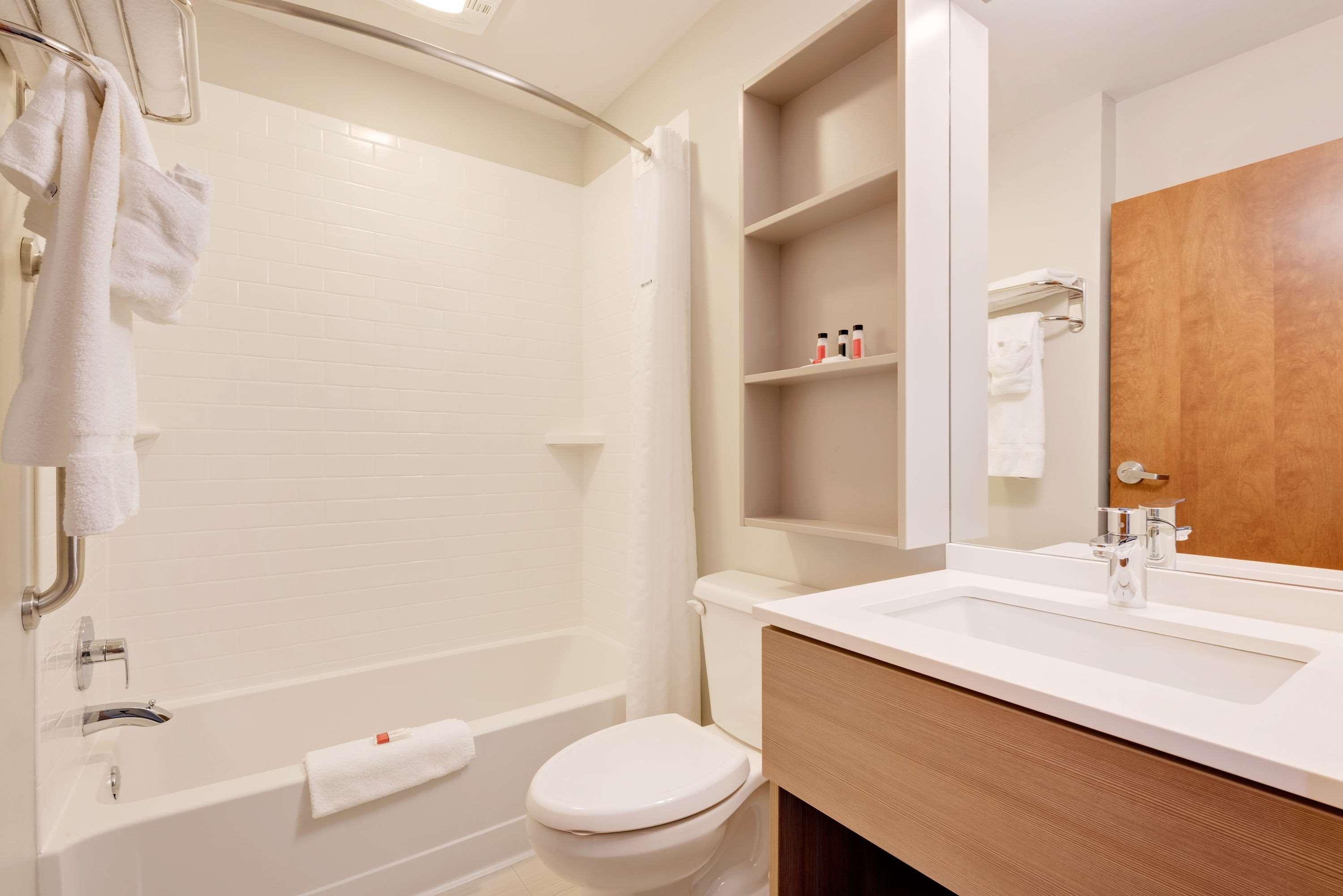 Microtel Inn & Suites By Wyndham Clarion Exteriör bild