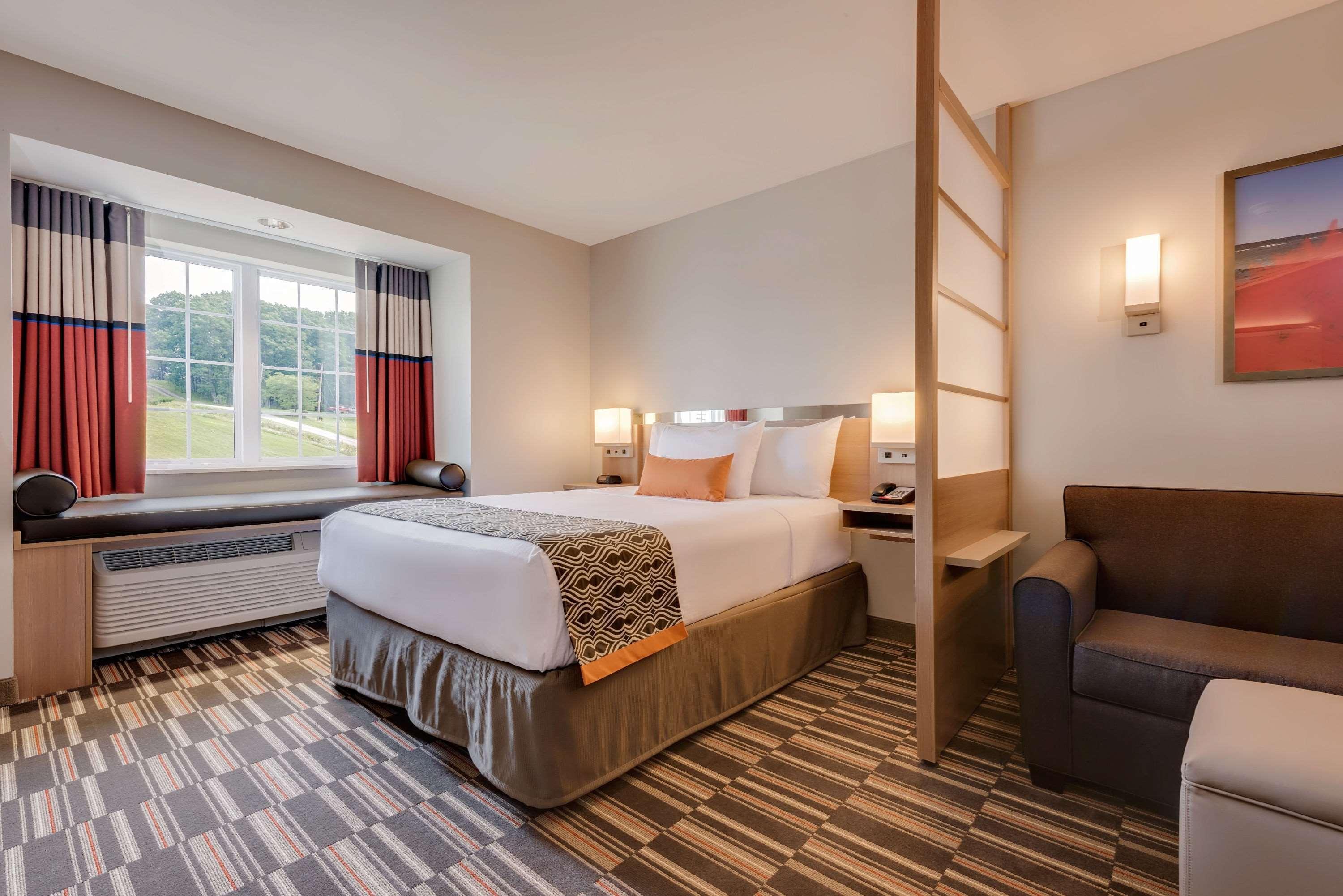 Microtel Inn & Suites By Wyndham Clarion Exteriör bild