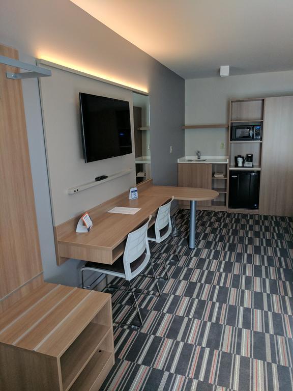 Microtel Inn & Suites By Wyndham Clarion Exteriör bild