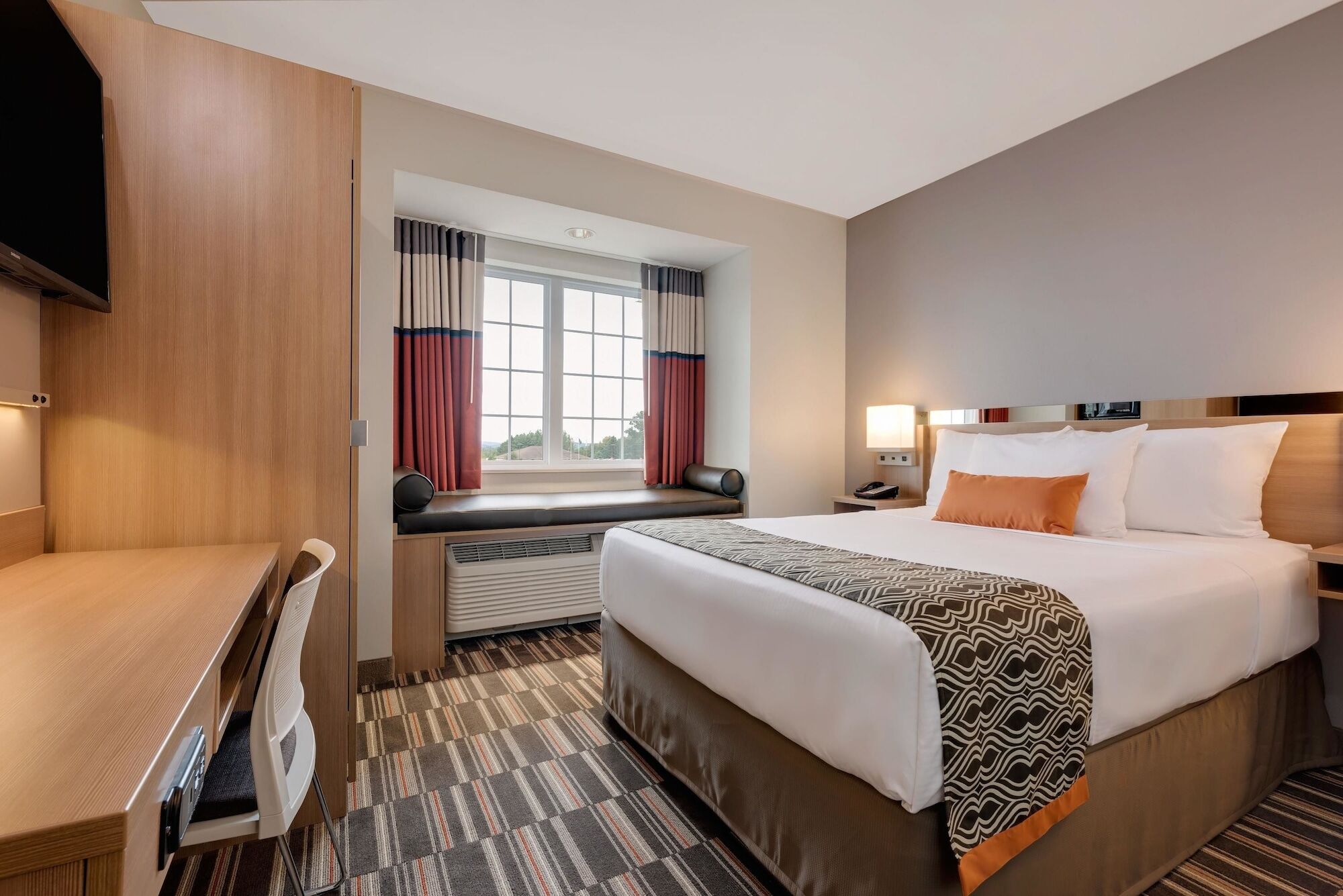Microtel Inn & Suites By Wyndham Clarion Exteriör bild