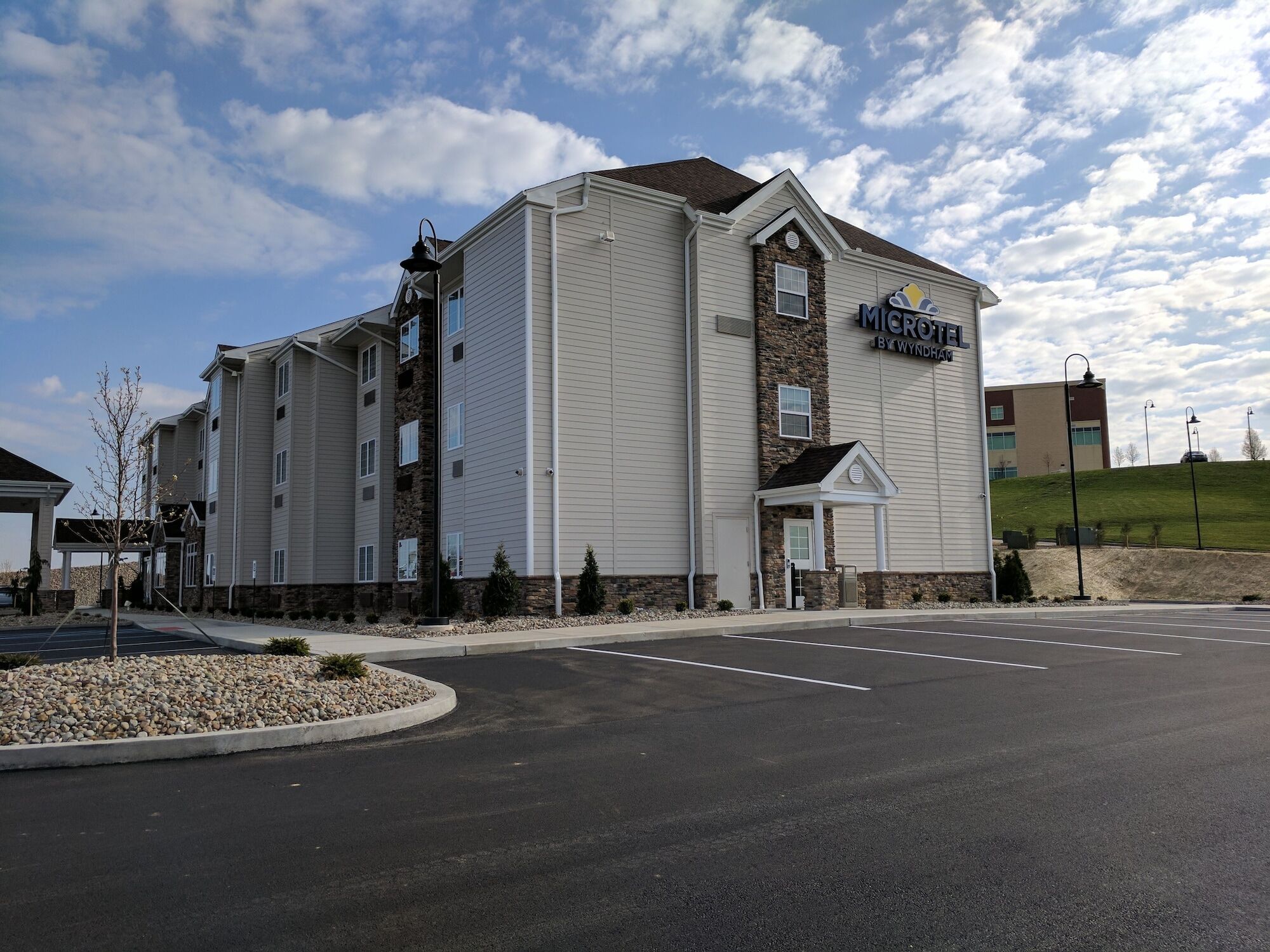 Microtel Inn & Suites By Wyndham Clarion Exteriör bild